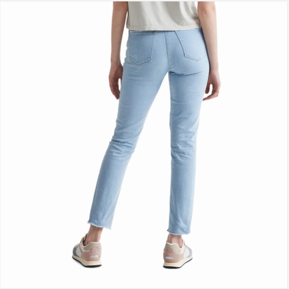 NWT DUER Women's High Rise Taper Denim Pant in Light Bleach 27" x 27" - Picture 3 of 10